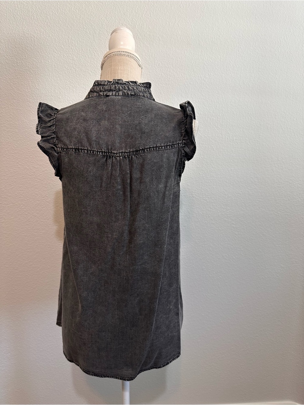 Doe & Rae Washed Black Ruffle Sleeve Button-Front Blouse - Picture 3 of 7